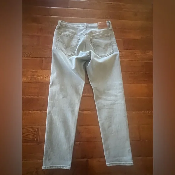 Levi's Premium Jeans Women's High Waist Straight Leg Light Blue Wash Size 29 - Picture 12 of 16